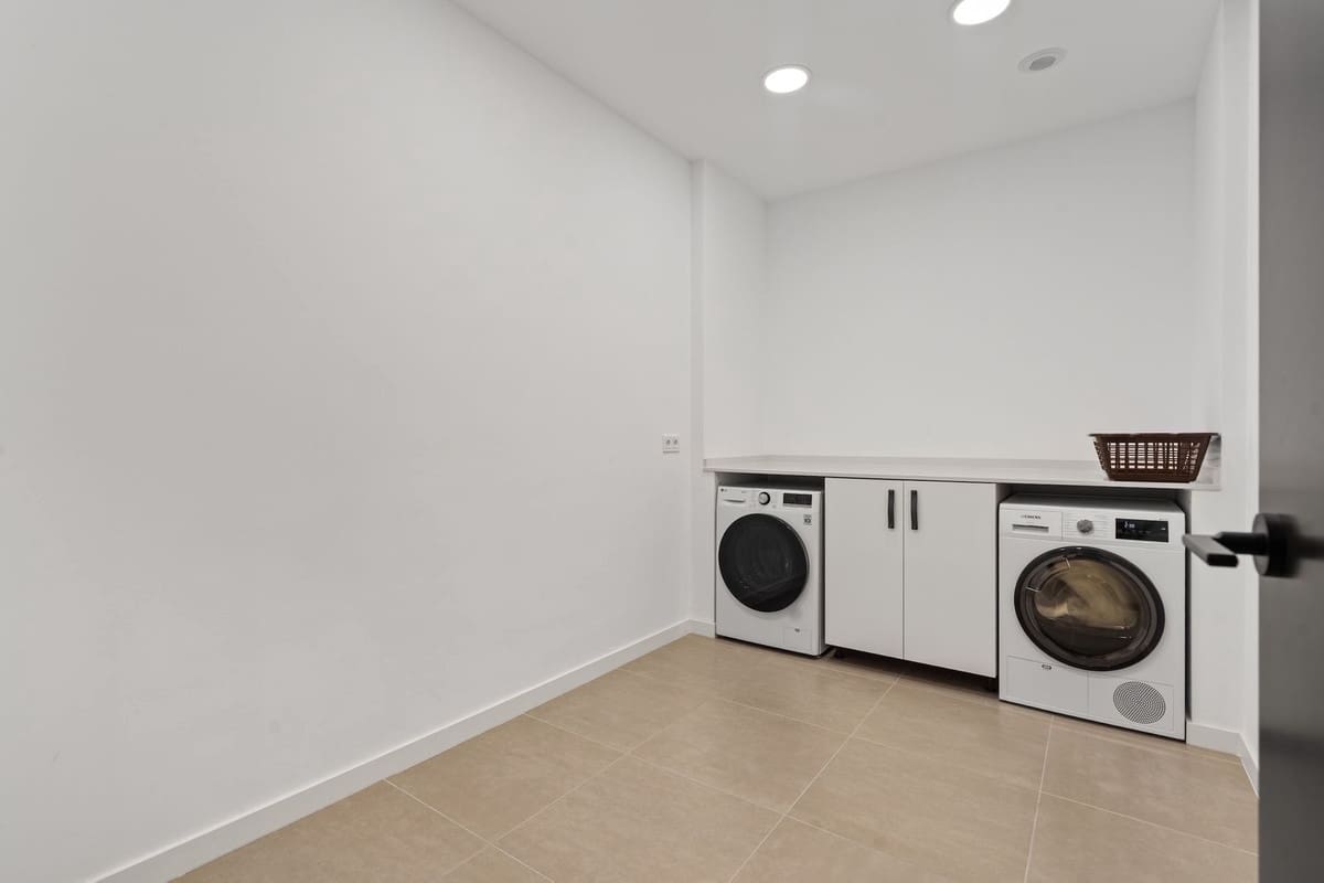 Chalet de 5 habitaciones en Estepona en venta con garaje - 4.150.000 € (Ref: 9575427)