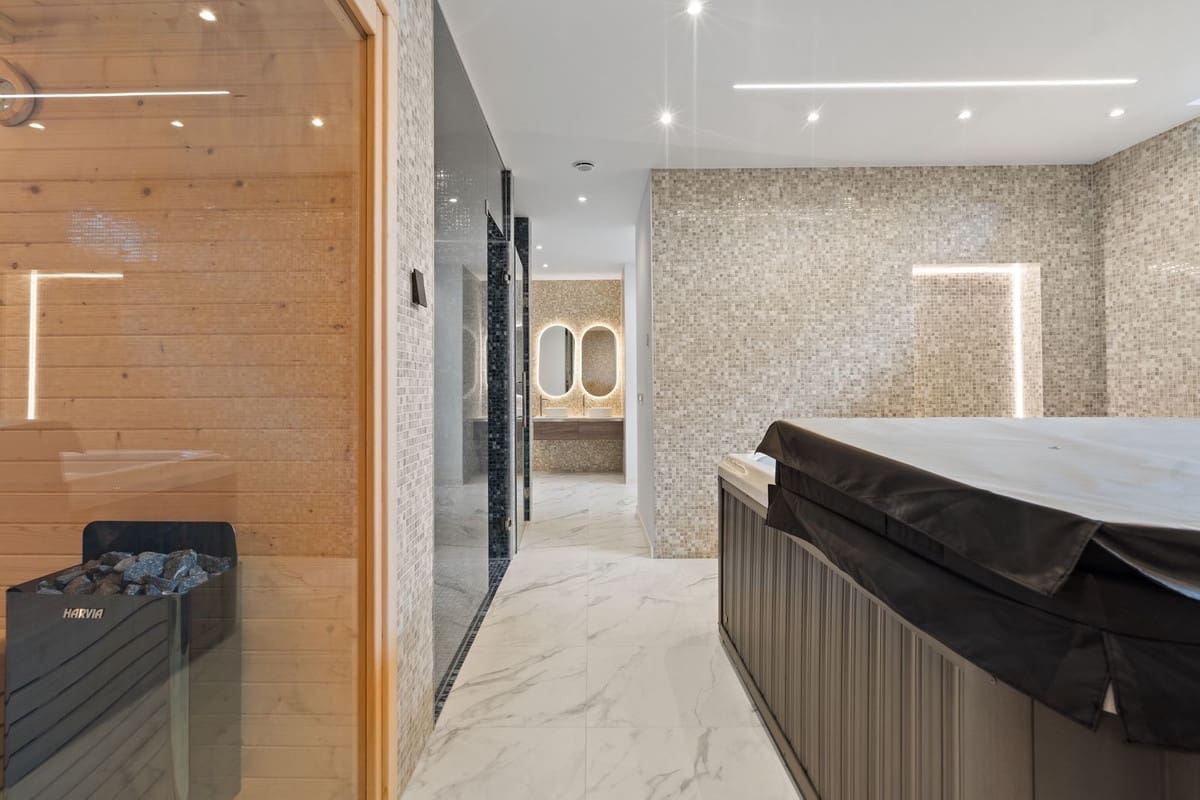 Chalet de 5 habitaciones en Estepona en venta con garaje - 4.150.000 € (Ref: 9575427)