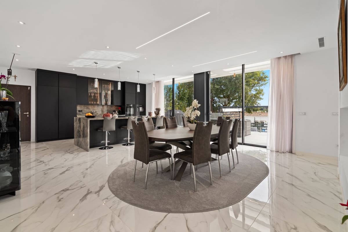 Chalet de 5 habitaciones en Estepona en venta con garaje - 4.150.000 € (Ref: 9575427)