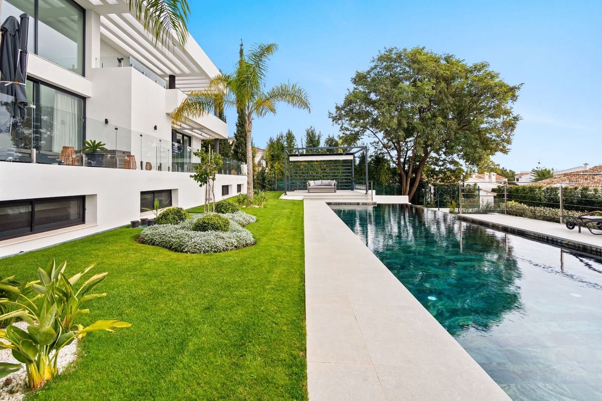 Chalet de 5 habitaciones en Estepona en venta con garaje - 4.150.000 € (Ref: 9575427)