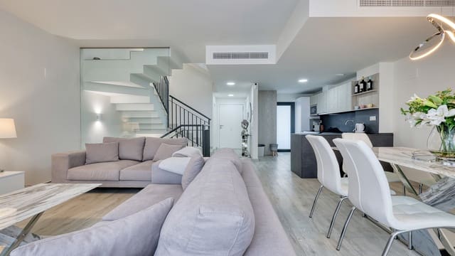 3 makuuhuone Omakotitalo myytävänä paikassa Manilva Pueblo, Manilva - 699 000 € (Ref: 9575429)