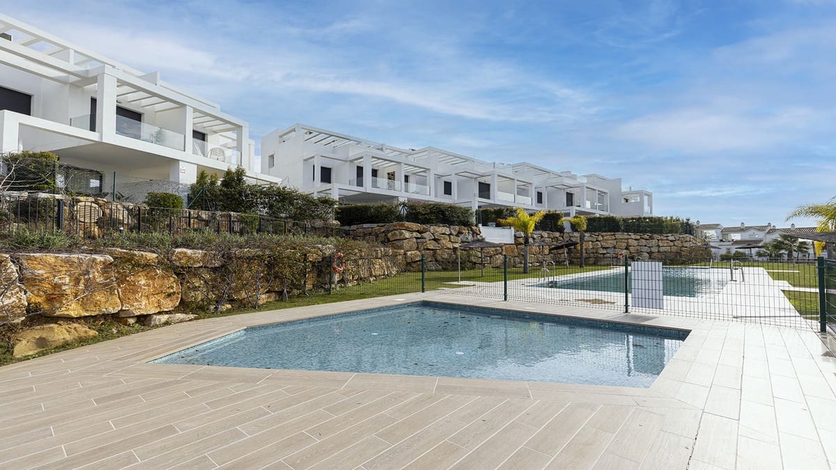 3 bedroom Townhouse for sale in Manilva - € 699,000 (Ref: 9575429)