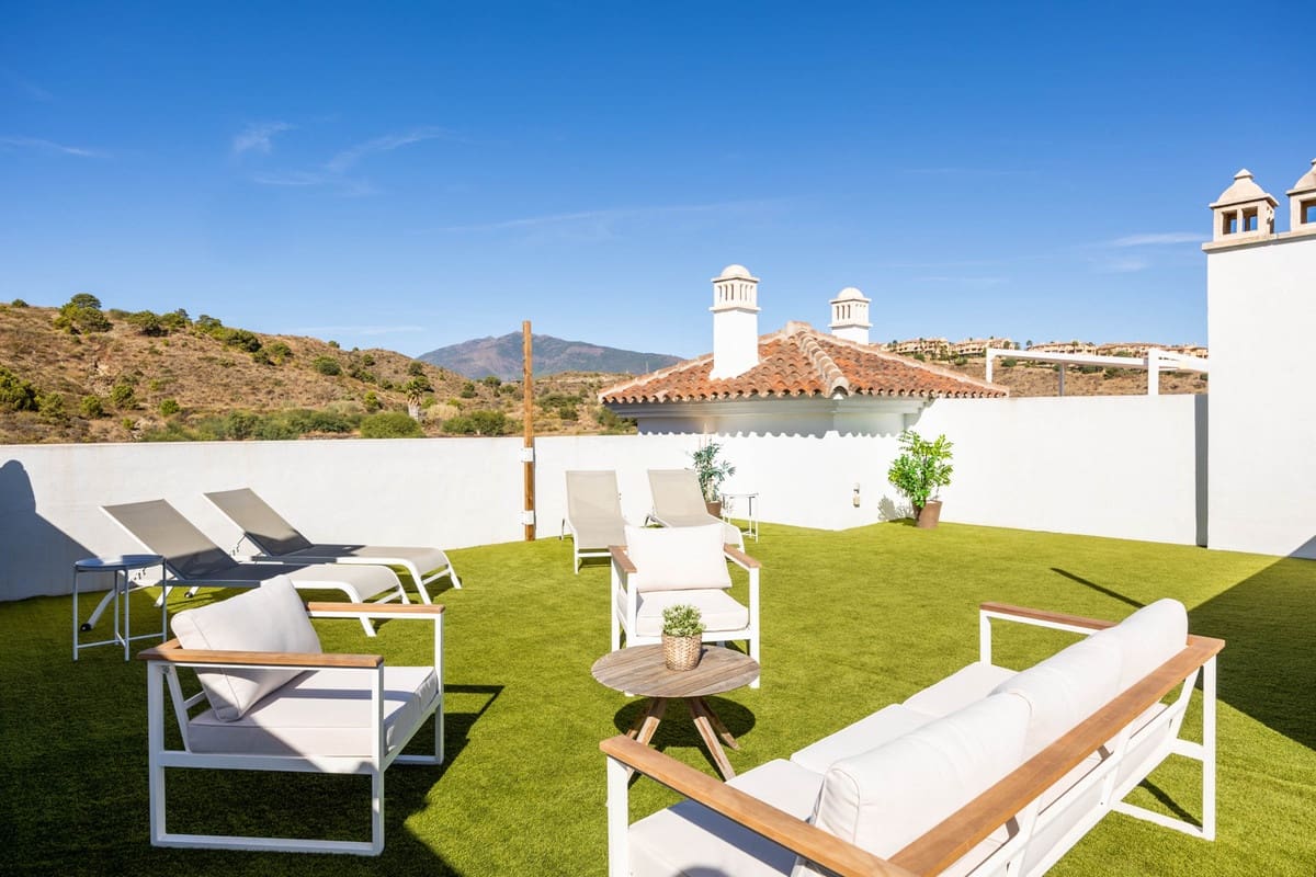 3 soverom Penthouse til salgs i El Paraiso - € 699 000 (Ref: 9575431)