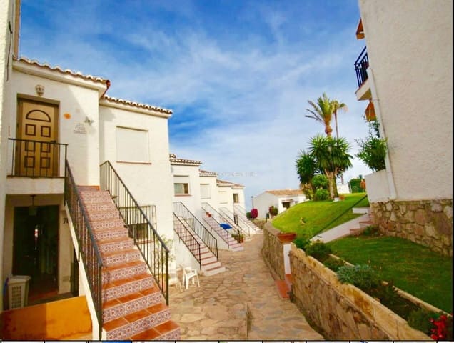 1 slaapkamer Appartement te koop in La Cala de Mijas, Mijas met garage - € 215.000 (Ref: 9590470)