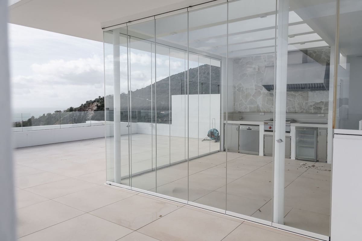 3 bedroom Penthouse for sale in Ojen with garage - € 1,890,000 (Ref: 9590471)