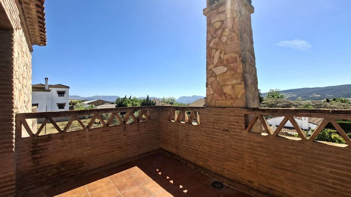 4 soverom Villa til salgs i Arriate - € 295 000 (Ref: 9590473)