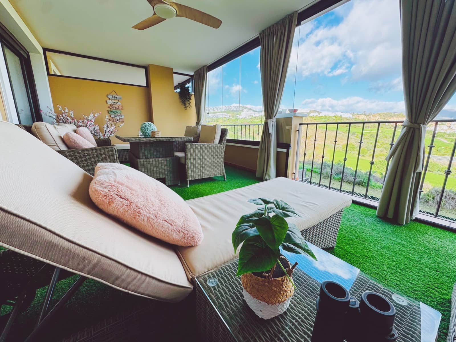 2 Zimmer Apartment zu verkaufen in La Cala de Mijas mit Garage - 265.000 € (Ref: 9593313)