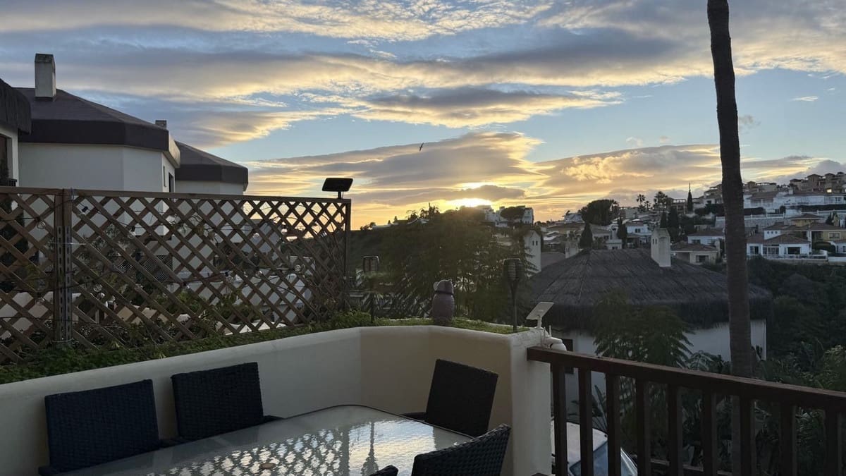 3 makuuhuone Huvila myytävänä paikassa Riviera del Sol - 595 000 € (Ref: 9593314)