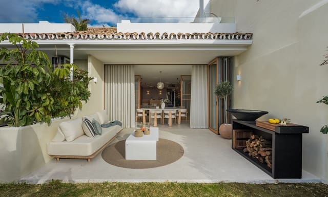 4 soveværelse Byhus til salg i Puerto Banus, Marbella - € 1.595.000 (Ref: 9593318)