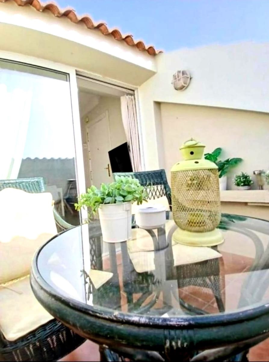 1 bedroom Apartment for sale in Fuengirola - € 289,000 (Ref: 9593319)
