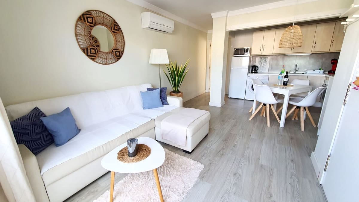 1 bedroom Apartment for sale in Fuengirola - € 289,000 (Ref: 9593319)