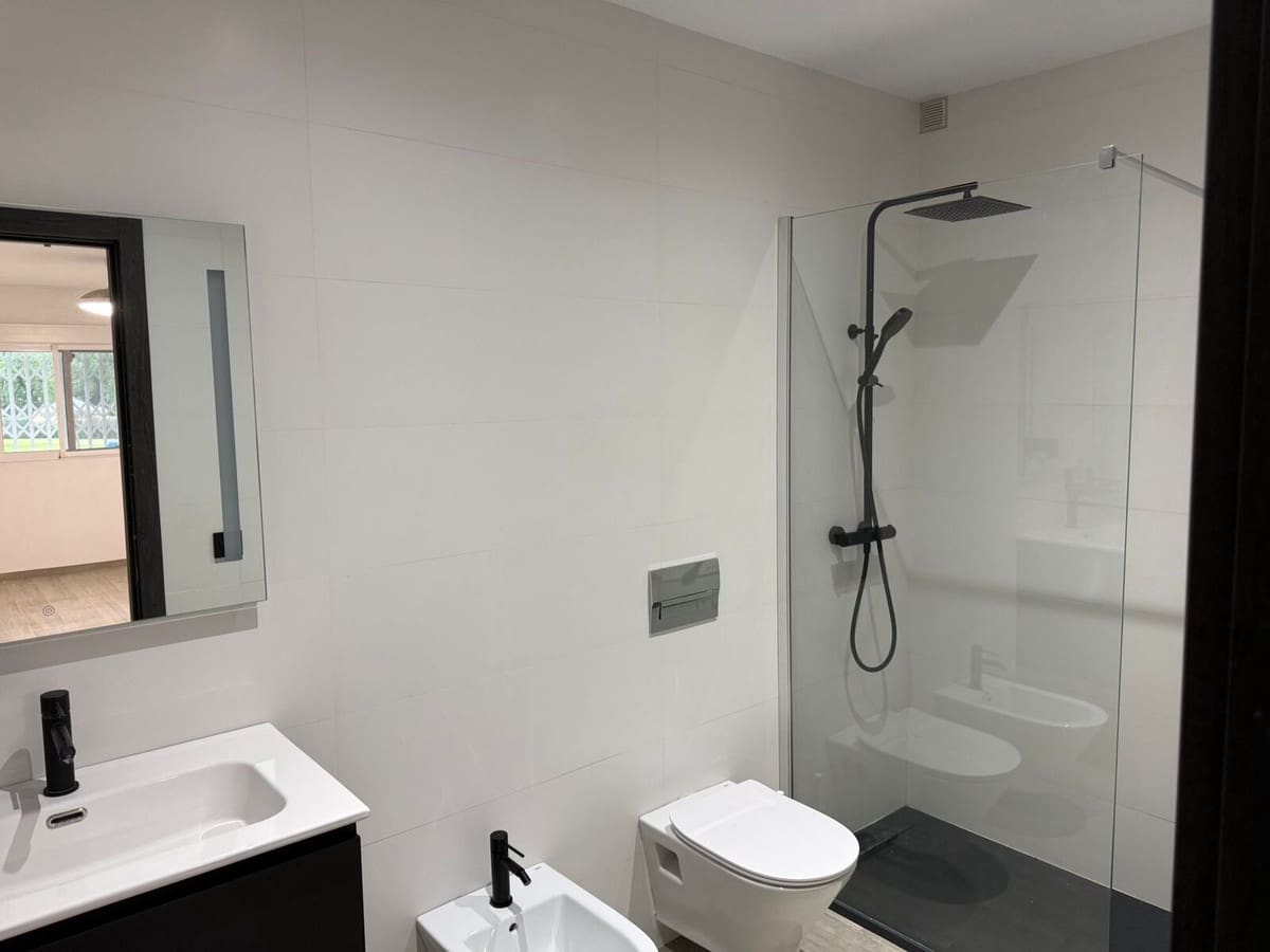 2 soveværelse Lejlighed til salg i Estepona - € 259.000 (Ref: 9598465)