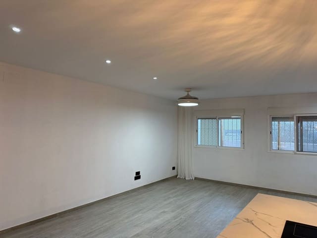 2 soveværelse Lejlighed til salg i Parque Central, Estepona - € 259.000 (Ref: 9598465)