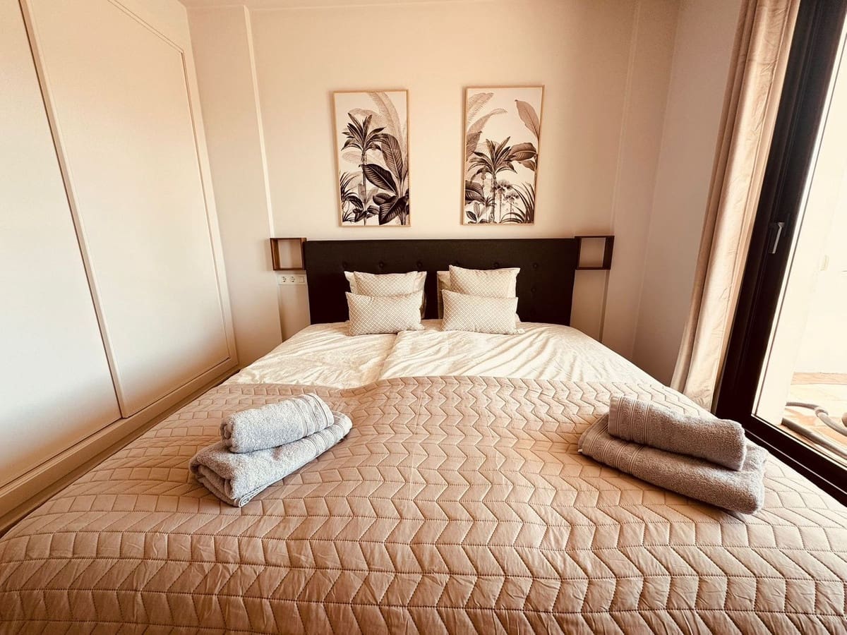 2 Zimmer Apartment zu verkaufen in Los Monteros mit Garage - 385.000 € (Ref: 9600046)