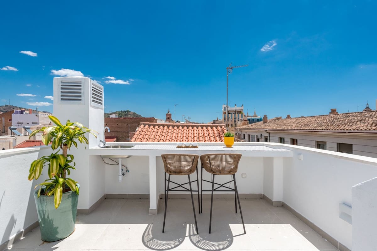 2 Zimmer Penthouse zu verkaufen in Malaga Stadt - 675.000 € (Ref: 9602416)
