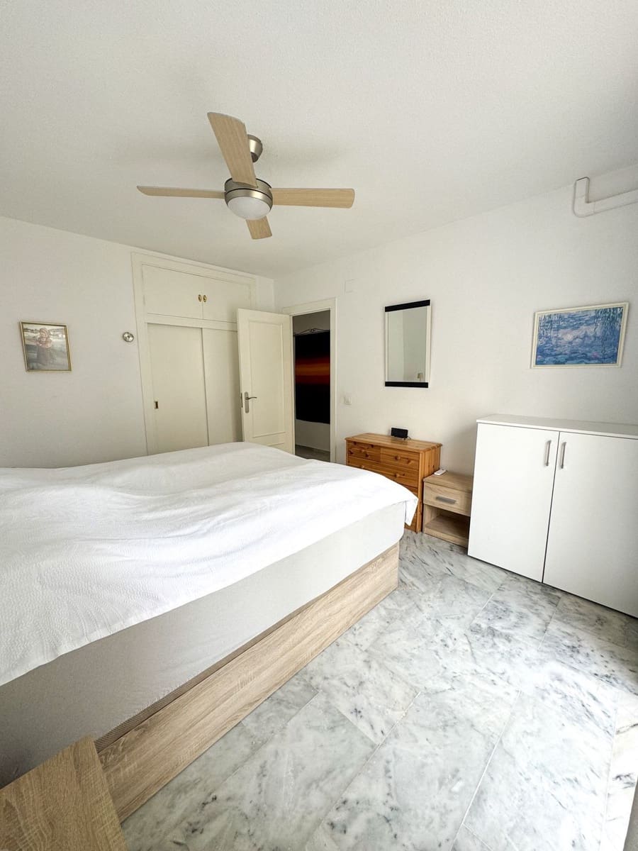 2 soveværelse Lejlighed til salg i Fuengirola med garage - € 349.000 (Ref: 9606710)