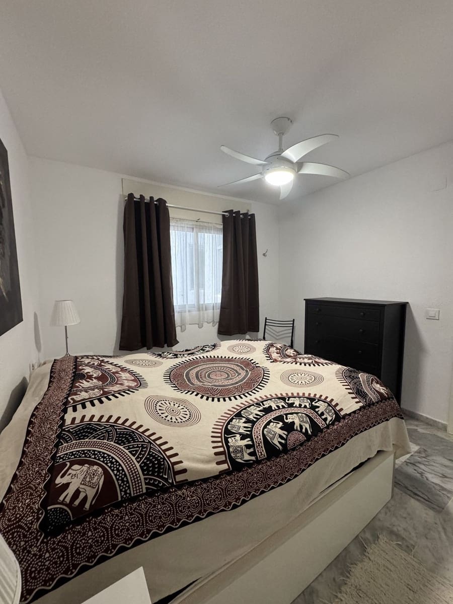 2 soveværelse Lejlighed til salg i Fuengirola med garage - € 349.000 (Ref: 9606710)