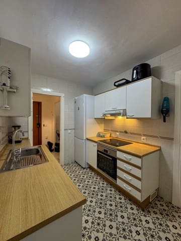 2 soveværelse Lejlighed til salg i Castillo Sohail, Fuengirola med garage - € 349.000 (Ref: 9606710)