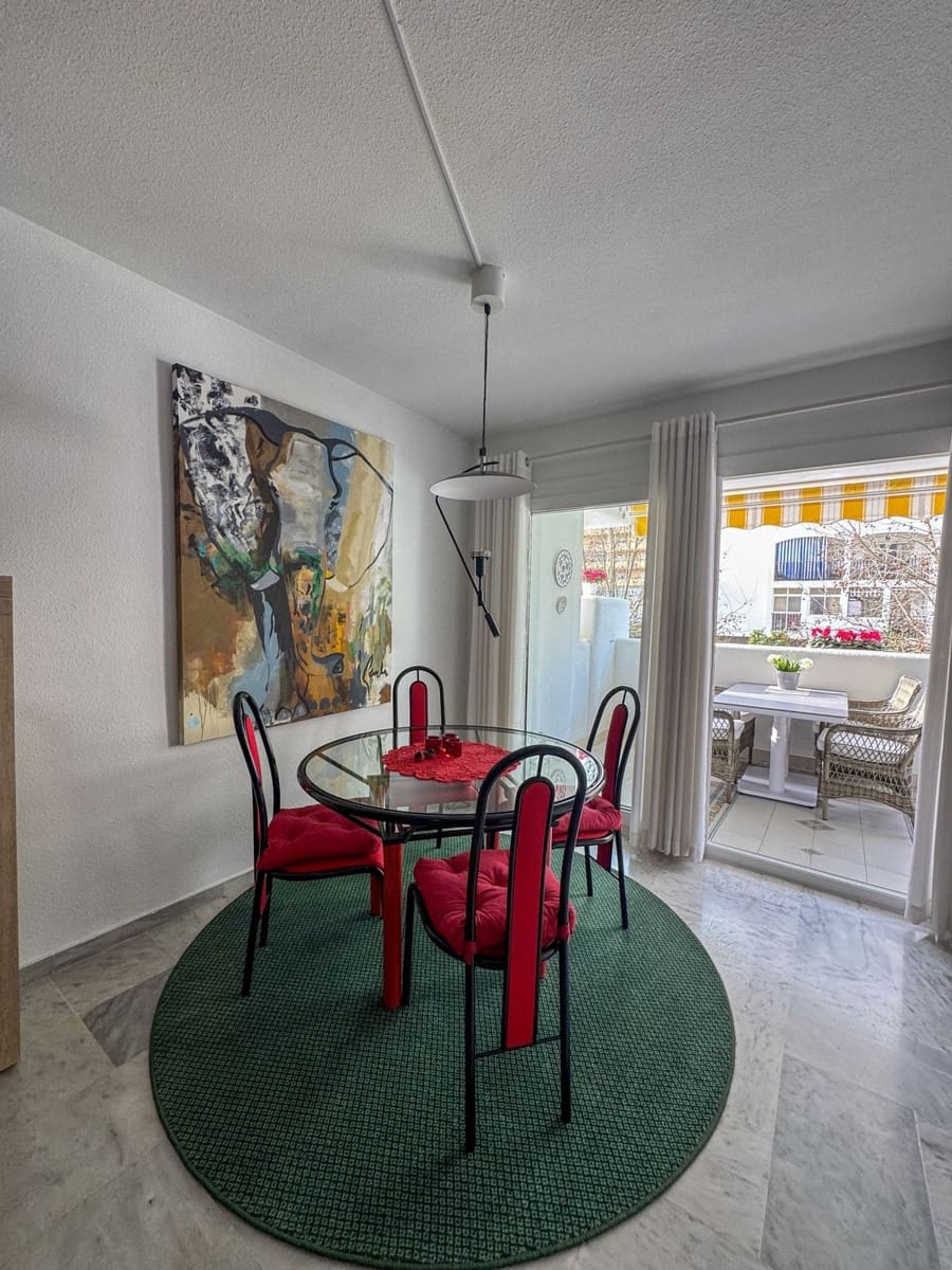 2 soveværelse Lejlighed til salg i Fuengirola med garage - € 349.000 (Ref: 9606710)