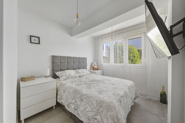 2 slaapkamer Appartement te koop in Solymar, Benalmádena met garage - € 295.000 (Ref: 9606711)