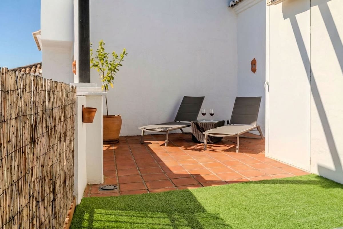 2 quarto Penthouse para venda em Los Monteros - 510 000 € (Ref: 9606712)