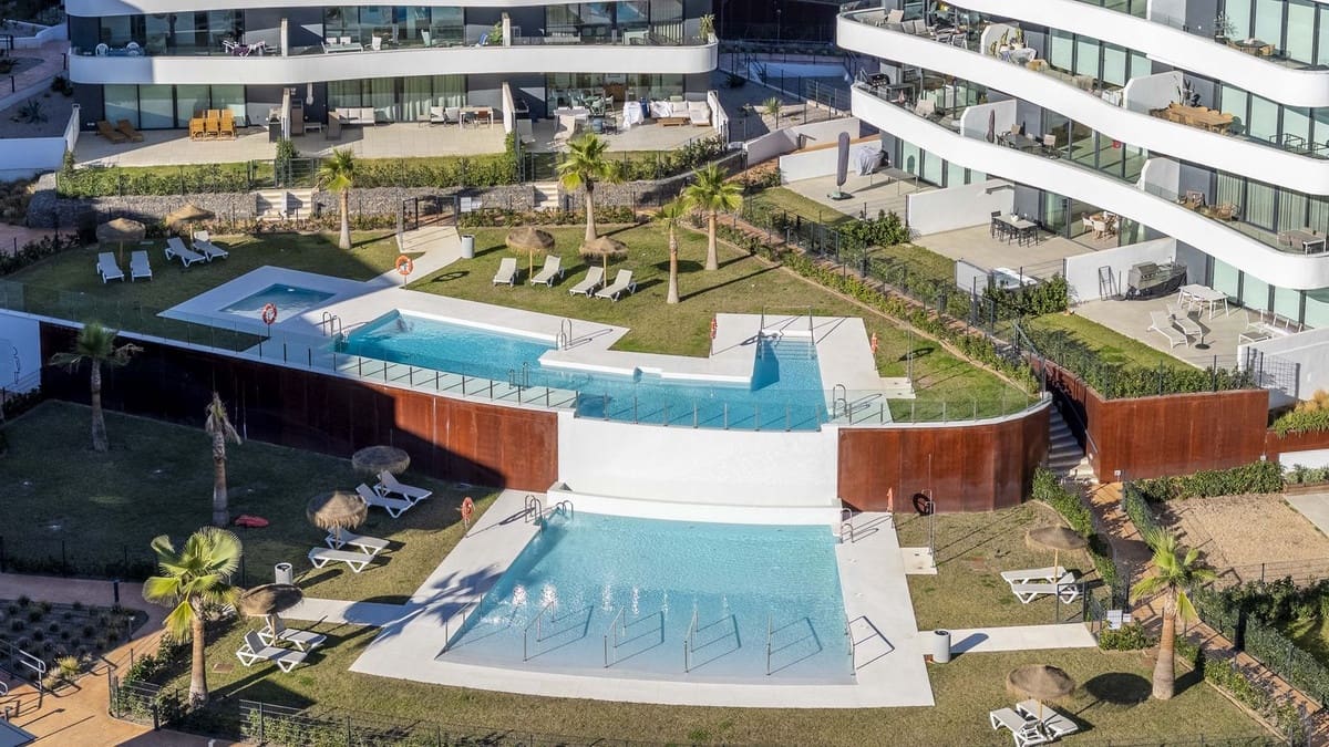 2 sovrum Lägenhet till salu i Fuengirola med garage - 479 000 € (Ref: 9606714)