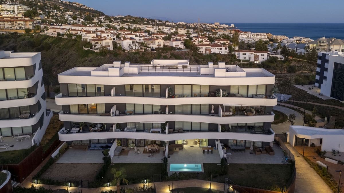 2 sovrum Lägenhet till salu i Fuengirola med garage - 479 000 € (Ref: 9606714)