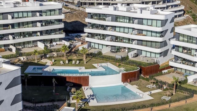 2 sovrum Lägenhet till salu i Castillo Sohail, Fuengirola med garage - 479 000 € (Ref: 9606714)