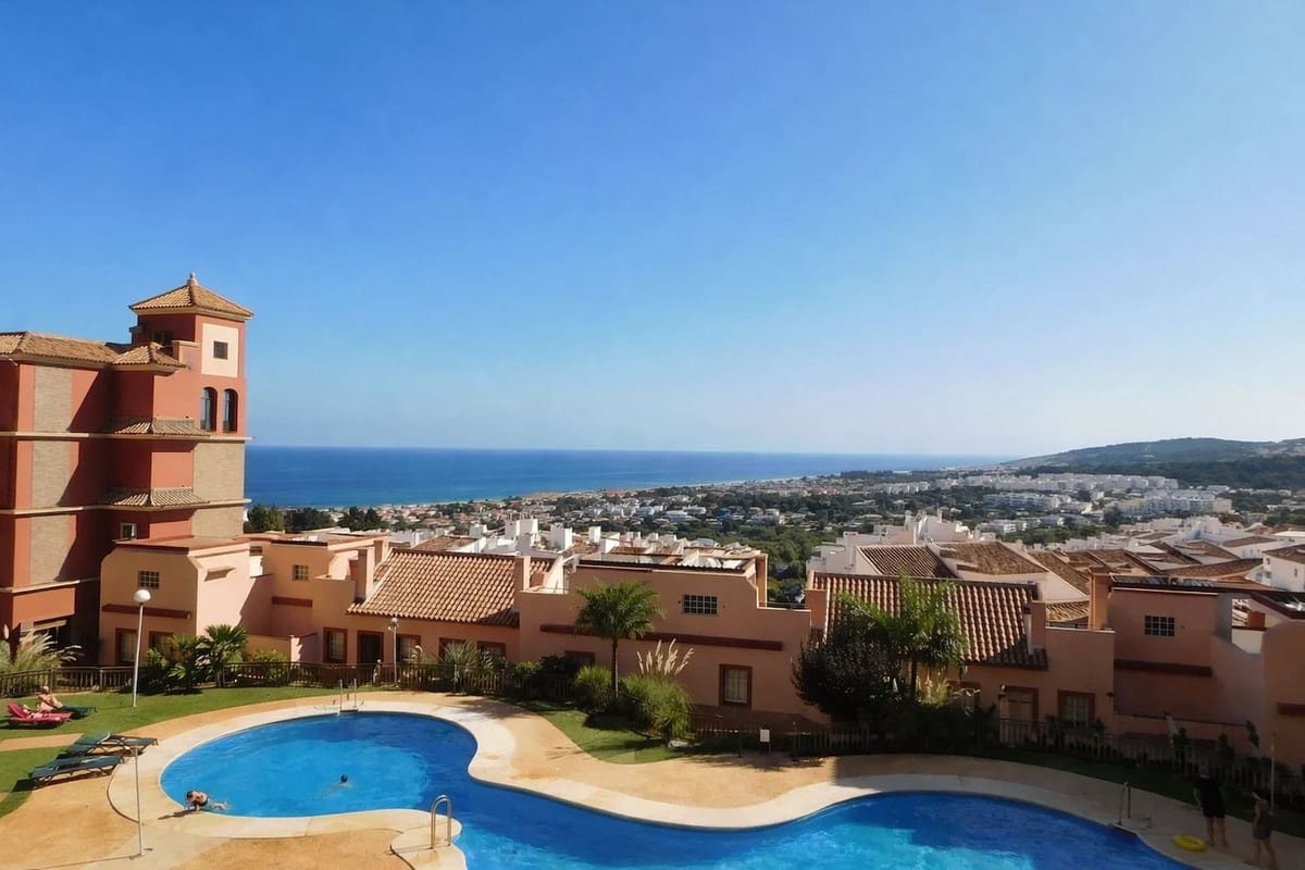 3 chambre Appartement à vendre à La Duquesa / Puerto de la Duquesa - 345 000 € (Ref: 9606720)