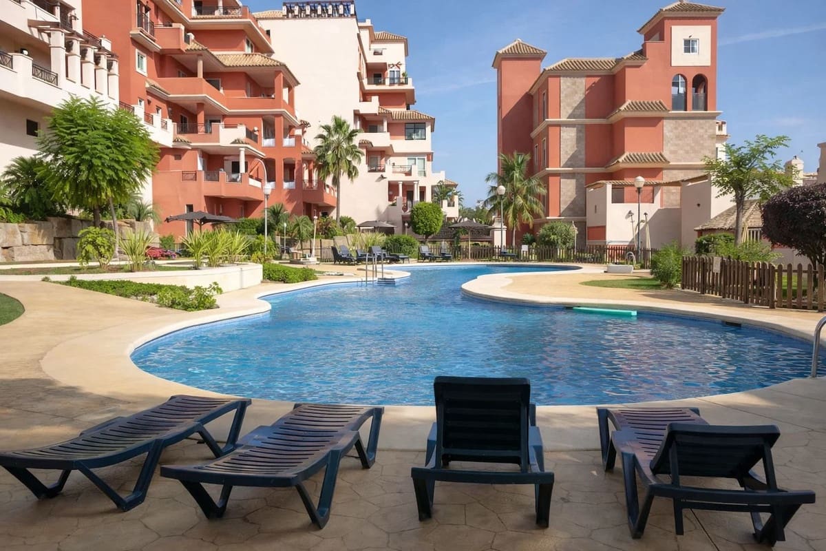 3 chambre Appartement à vendre à La Duquesa / Puerto de la Duquesa - 345 000 € (Ref: 9606720)