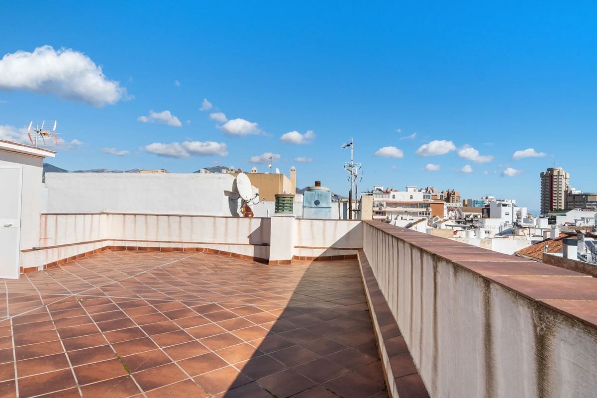 2 Zimmer Apartment zu verkaufen in Fuengirola mit Garage - 260.000 € (Ref: 9606721)