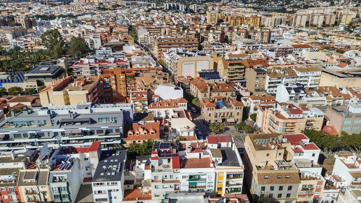 2 Zimmer Apartment zu verkaufen in Fuengirola mit Garage - 260.000 € (Ref: 9606721)