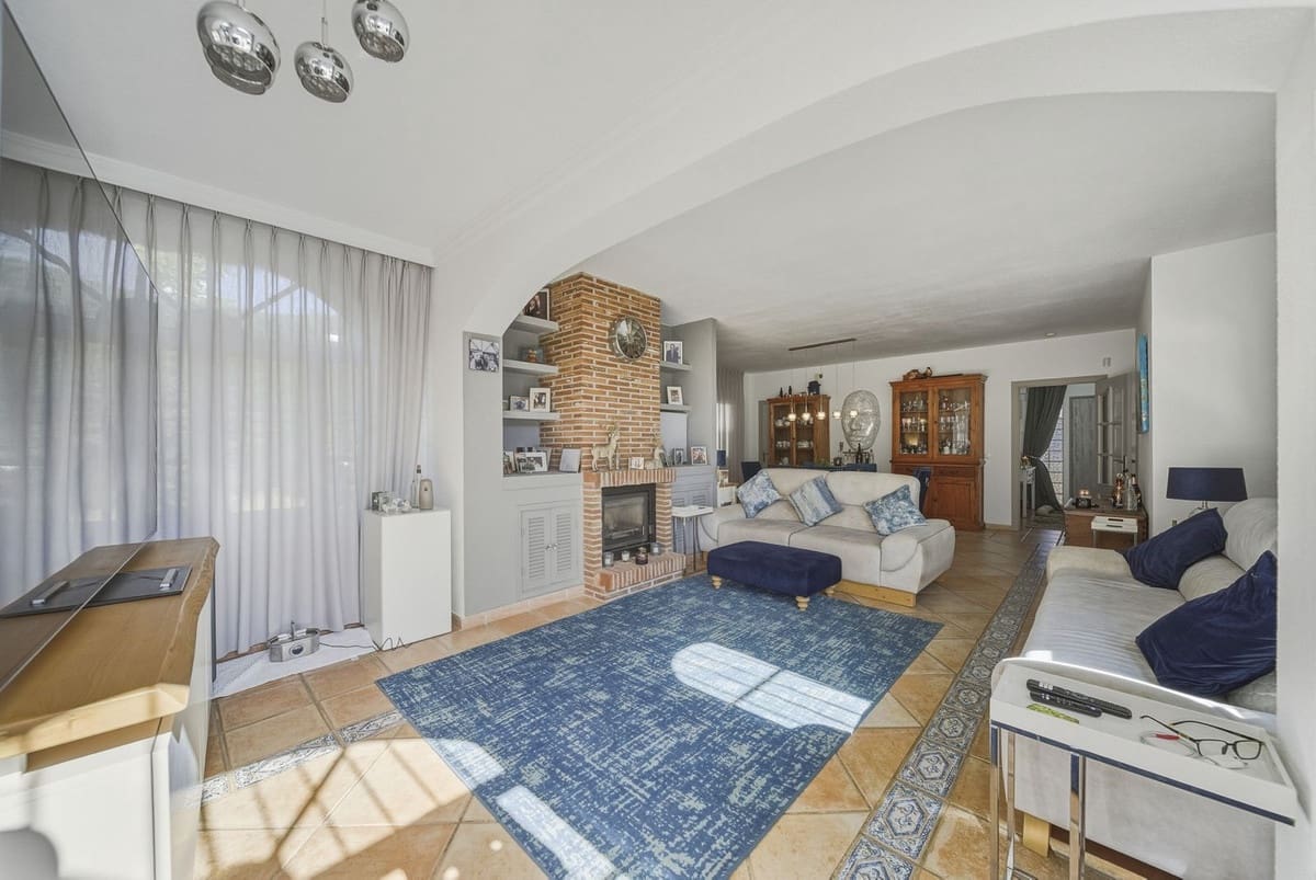 3 soverom Villa til salgs i Benalmadena - € 795 000 (Ref: 9610630)