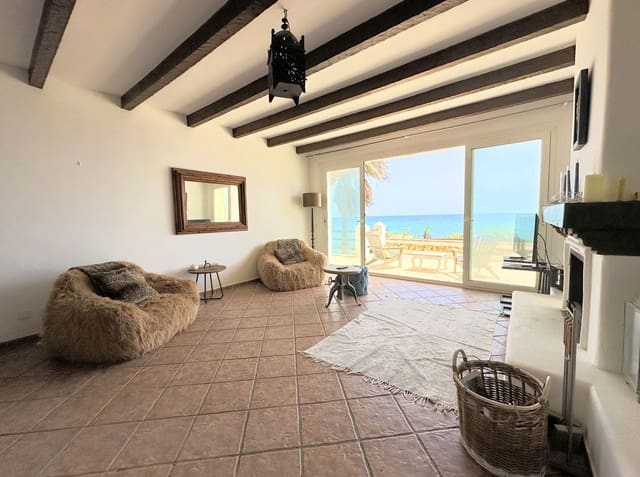 3 bedroom Villa for sale in Manilva Pueblo, Manilva - € 2,750,000 (Ref: 9610631)