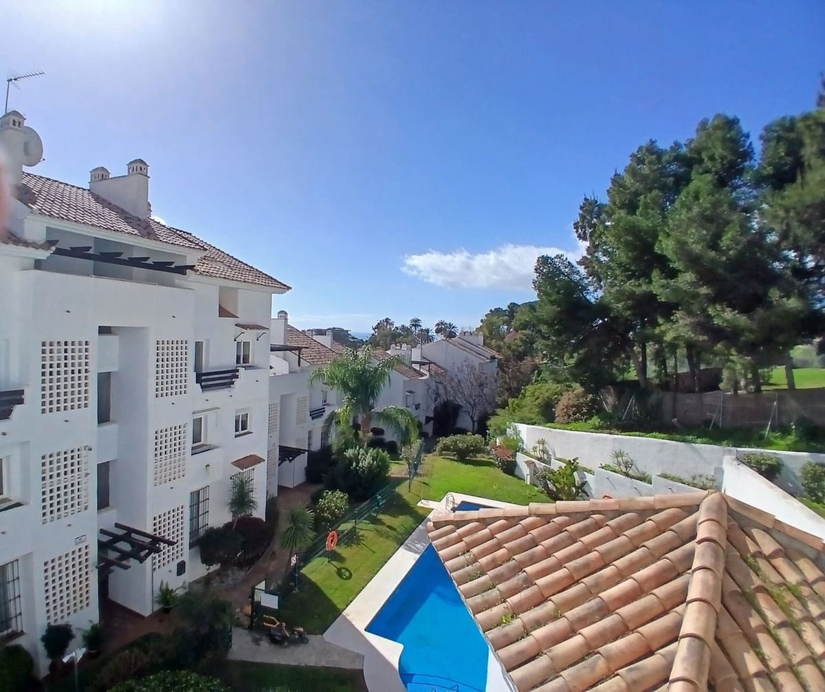 3 slaapkamer Penthouse te koop in Benalmadena met garage - € 549.000 (Ref: 9610636)