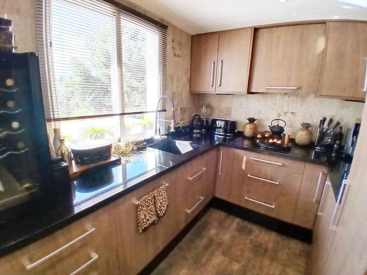 3 sypialnia Penthouse na sprzedaż w Torrequebrada z garażem - 499 000 € (Ref: 9610636)