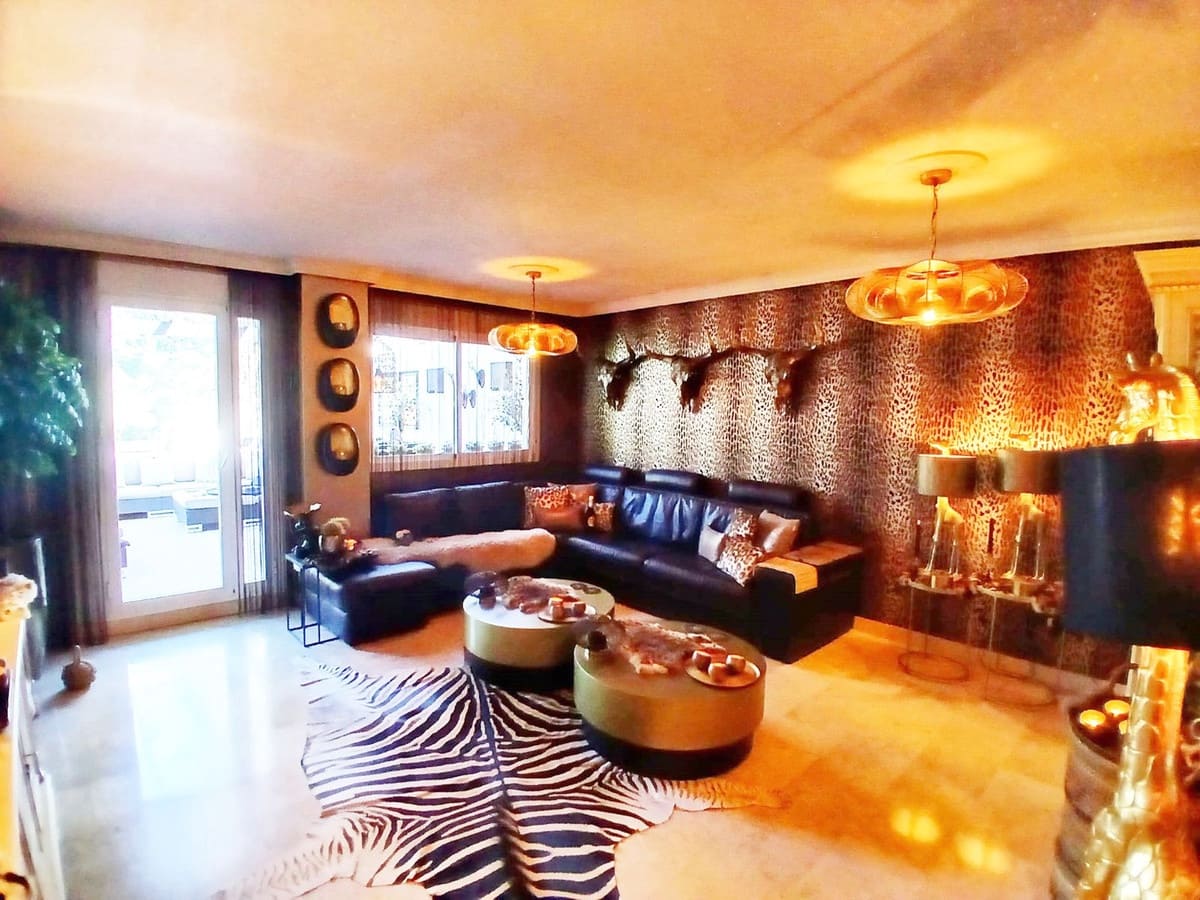 3 sypialnia Penthouse na sprzedaż w Torrequebrada z garażem - 499 000 € (Ref: 9610636)