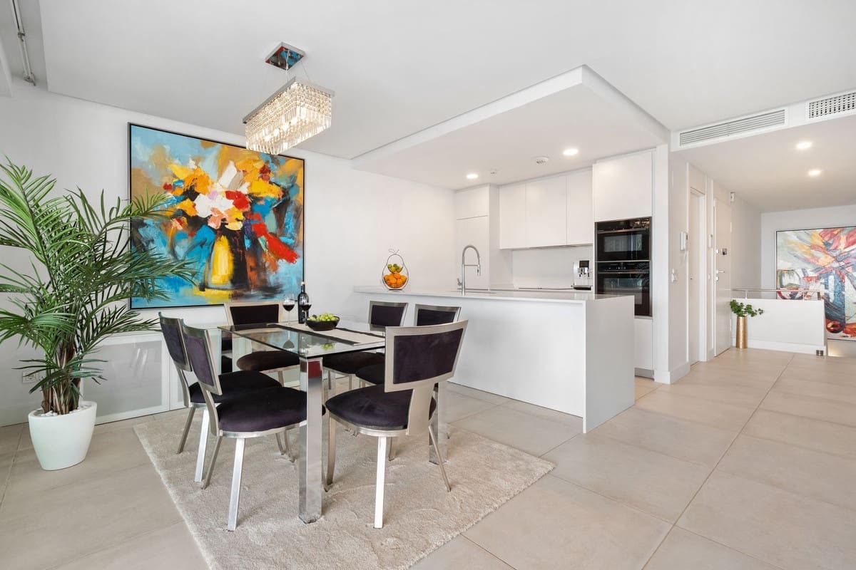 3 soveværelse Lejlighed til salg i Cabopino med garage - € 1.150.000 (Ref: 9614537)