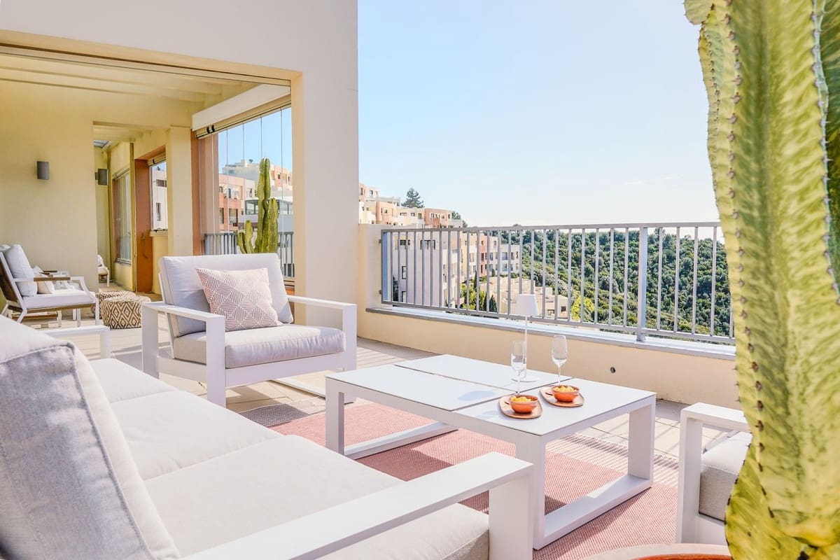 2 chambre Penthouse à vendre à Marbella avec garage - 549 000 € (Ref: 9618805)
