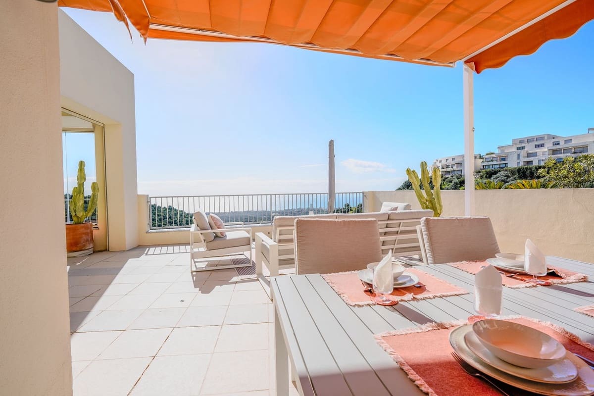 2 chambre Penthouse à vendre à Marbella avec garage - 549 000 € (Ref: 9618805)