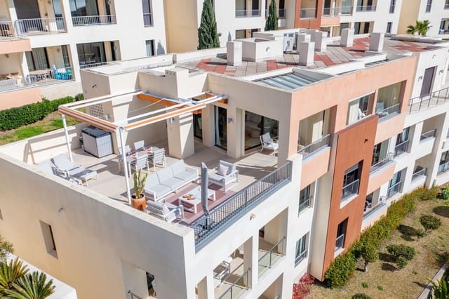 2 chambre Penthouse à vendre à Casco Antiguo, Marbella avec garage - 549 000 € (Ref: 9618805)