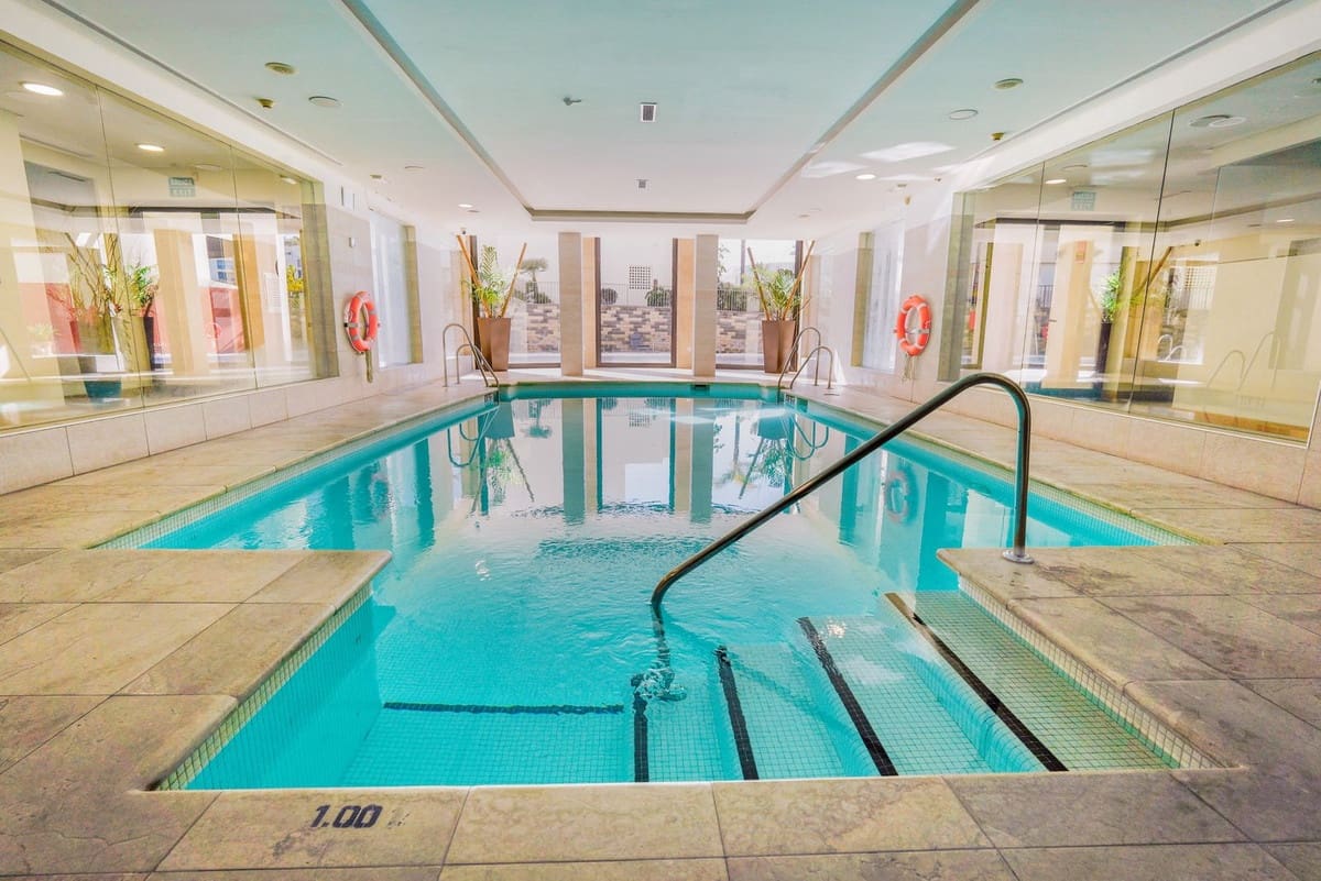 2 chambre Penthouse à vendre à Marbella avec garage - 549 000 € (Ref: 9618805)