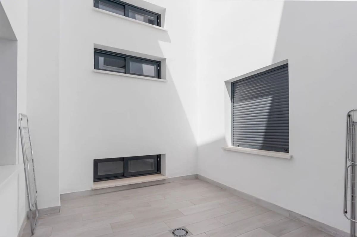 Apartamento de 2 habitaciones en Estepona en venta - 370.000 € (Ref: 9618807)