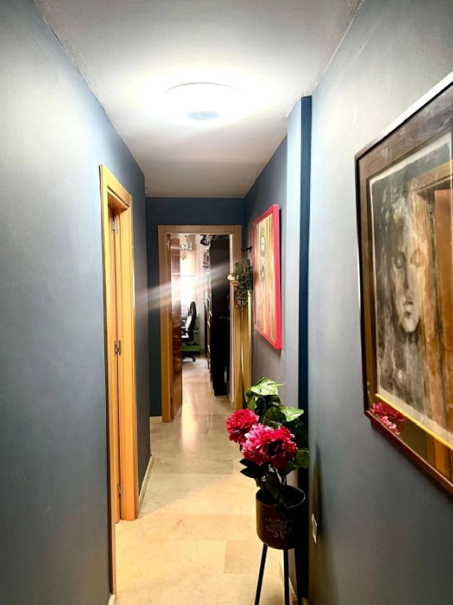 3 bedroom Apartment for sale in Malaga city with garage - € 329,000 (Ref: 9618810)