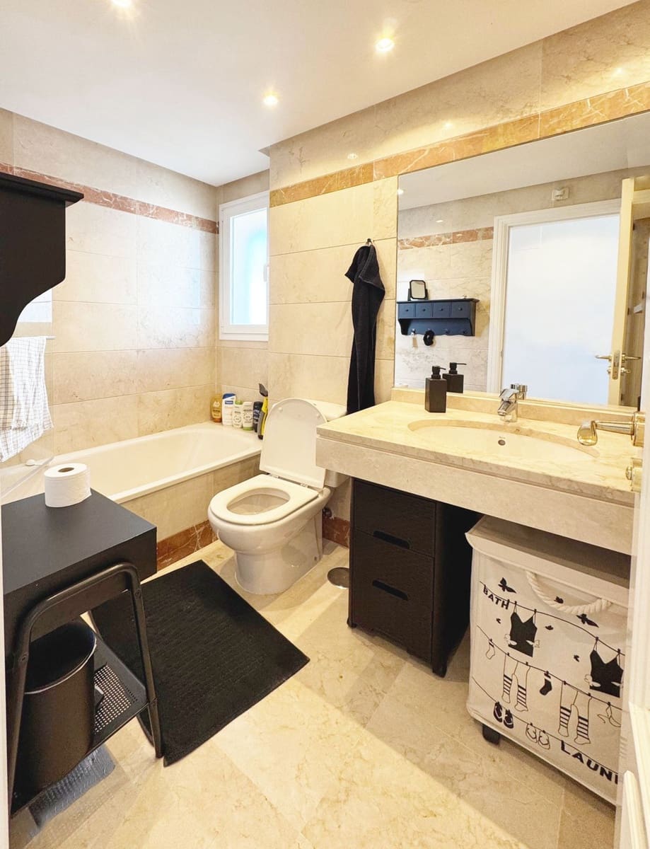 2 bedroom Apartment for sale in La Cala Hills with garage - € 239,000 (Ref: 9618811)