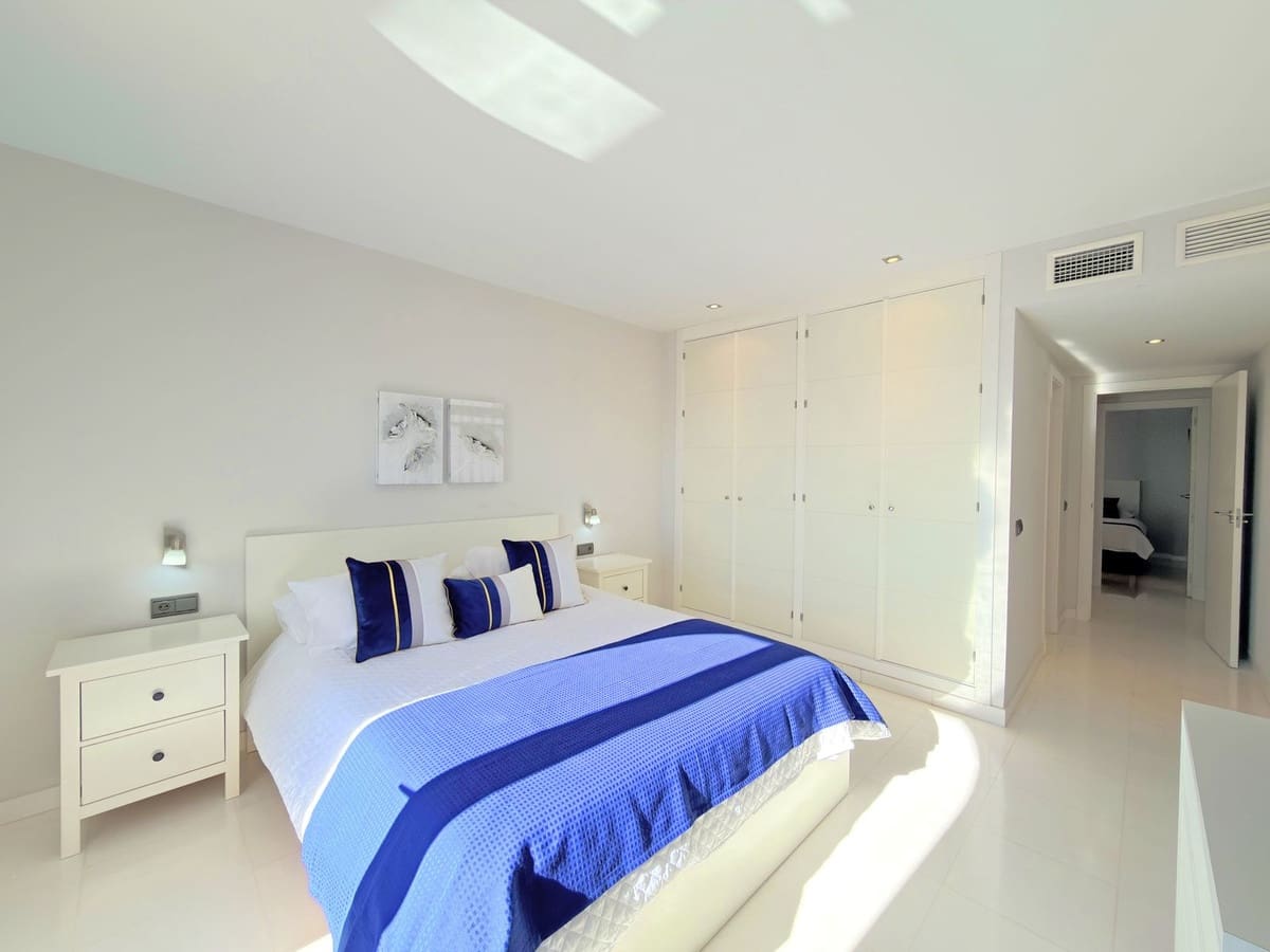 Apartamento de 2 habitaciones en Bahia de Casares en venta con garaje - 315.000 € (Ref: 9620709)