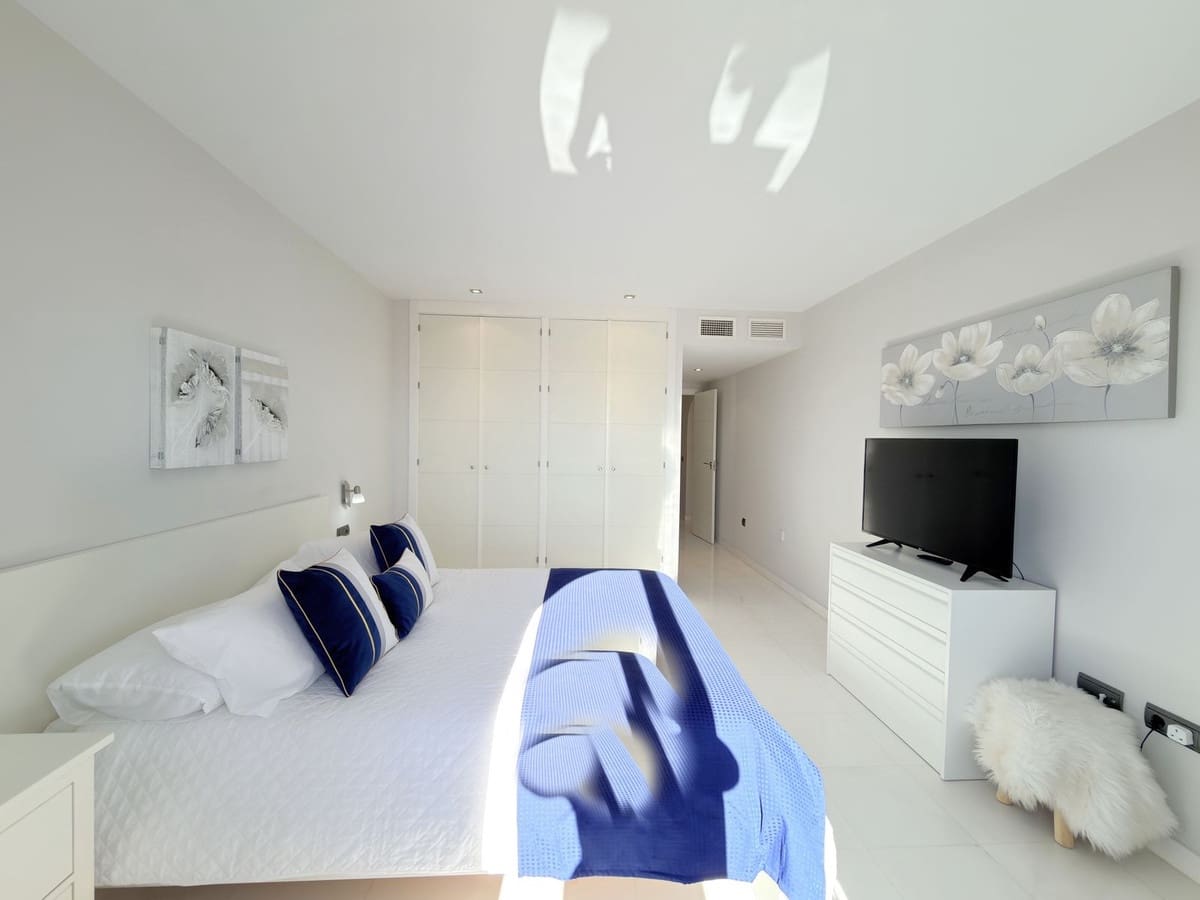 Apartamento de 2 habitaciones en Bahia de Casares en venta con garaje - 315.000 € (Ref: 9620709)