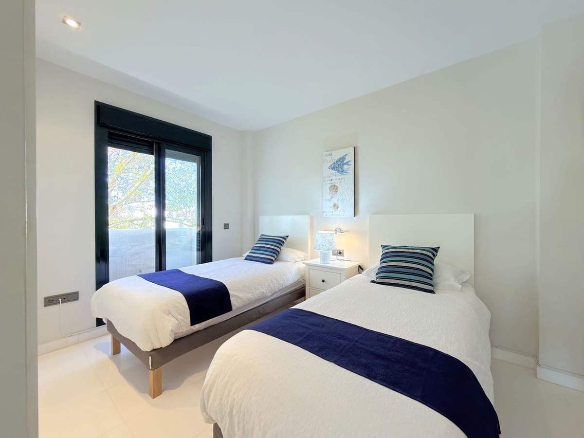 Apartamento de 2 habitaciones en Bahia de Casares en venta con garaje - 315.000 € (Ref: 9620709)