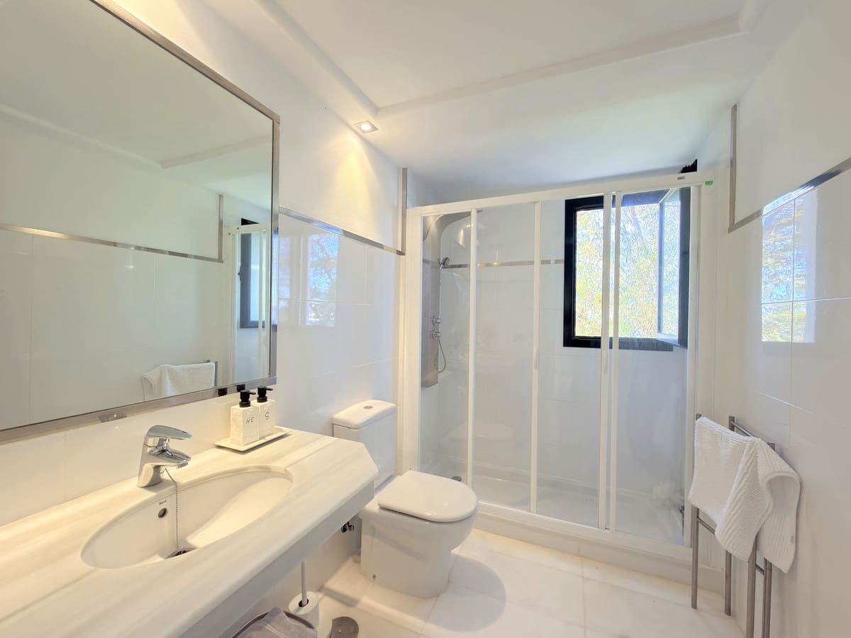 Apartamento de 2 habitaciones en Bahia de Casares en venta con garaje - 315.000 € (Ref: 9620709)