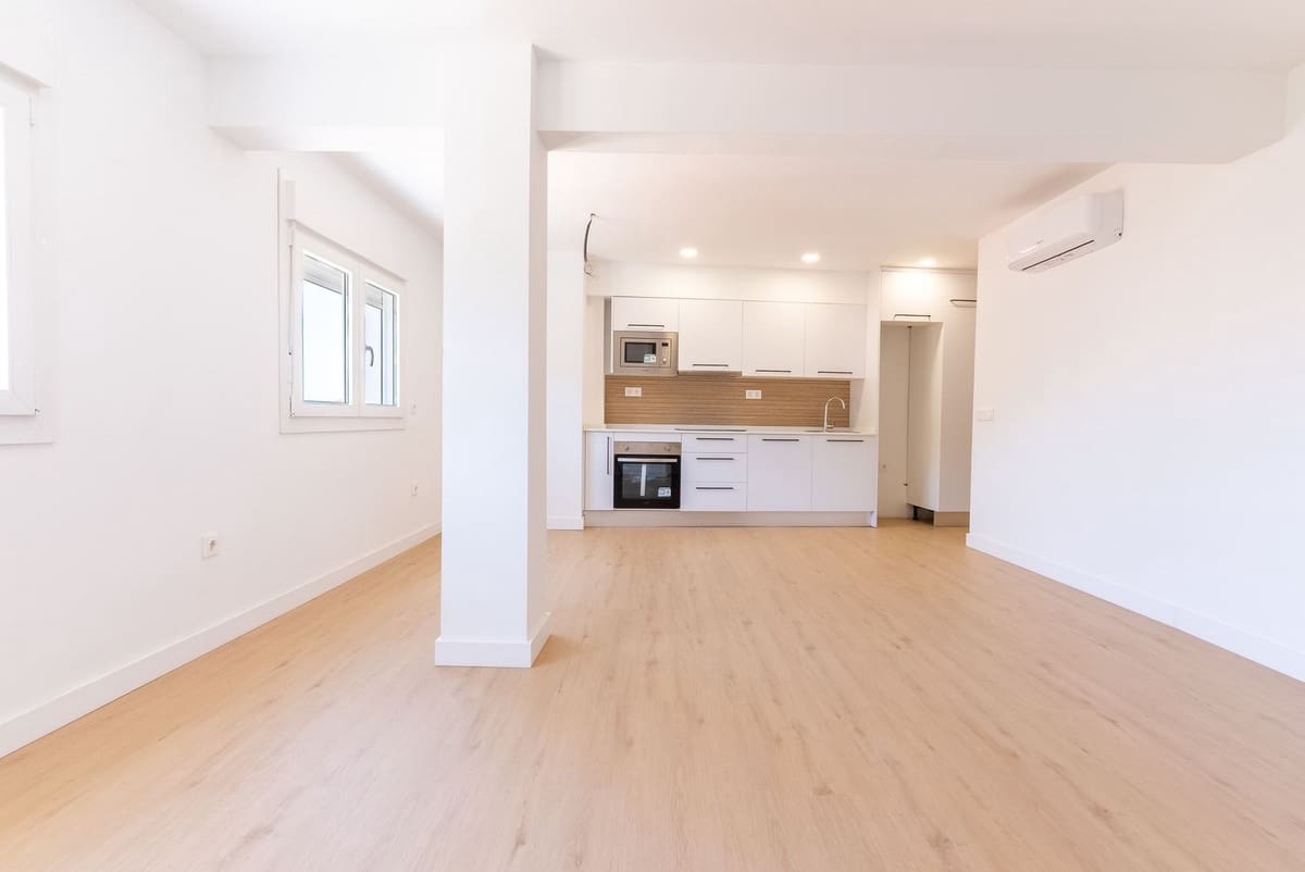 Apartamento de 2 habitaciones en Málaga ciudad en venta - 399.000 € (Ref: 9620711)